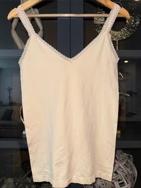 Nouvelle Seamless Cream Lace-Trim Slip Chemise